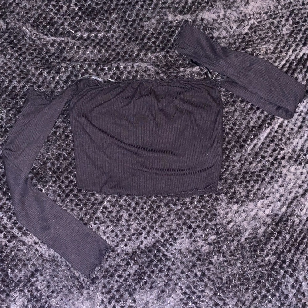 Forever 21 Off the shoulder Long sleeve black ribbed tube top